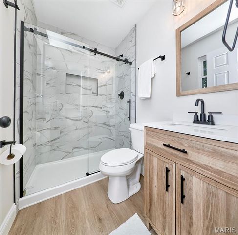 1329 S Wheaton Drive, St Charles, MO 63301