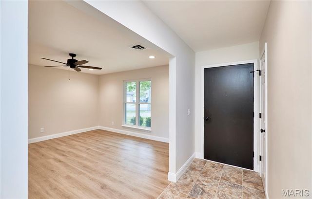 1329 S Wheaton Drive, St Charles, MO 63301