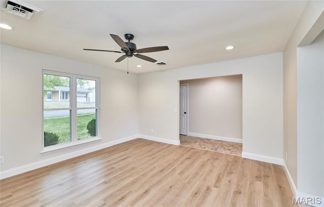 1329 S Wheaton Drive, St Charles, MO 63301