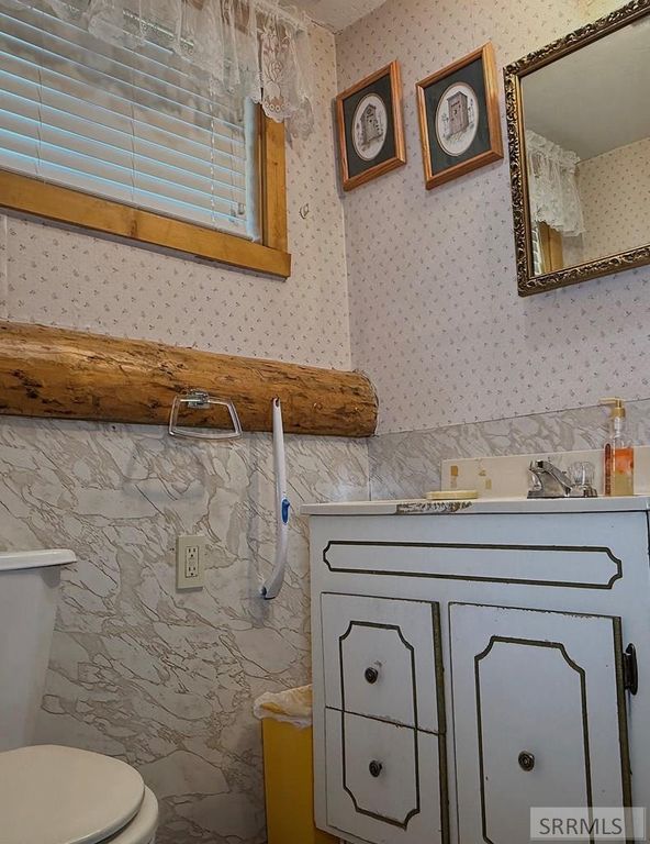 Image 22 of property listing at 501 W Pine Avenue, Mackay, ID 83251