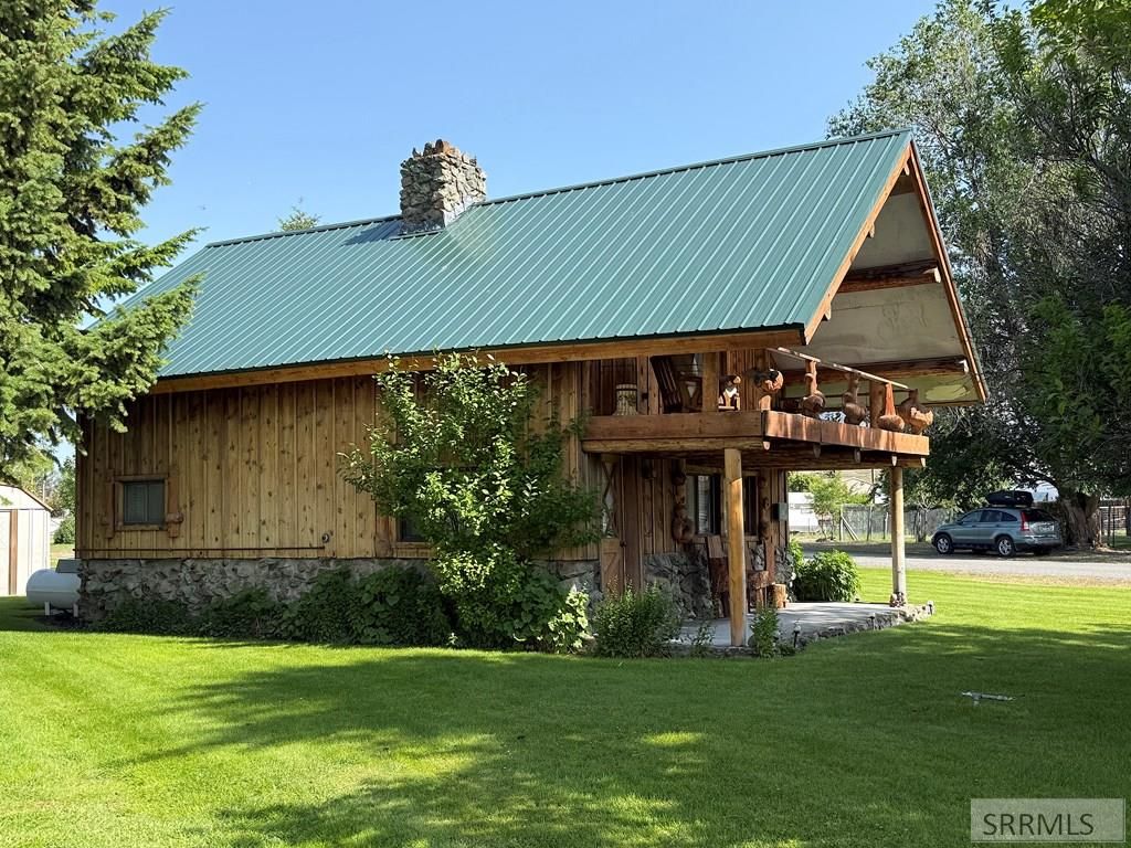 Image 28 of property listing at 501 W Pine Avenue, Mackay, ID 83251