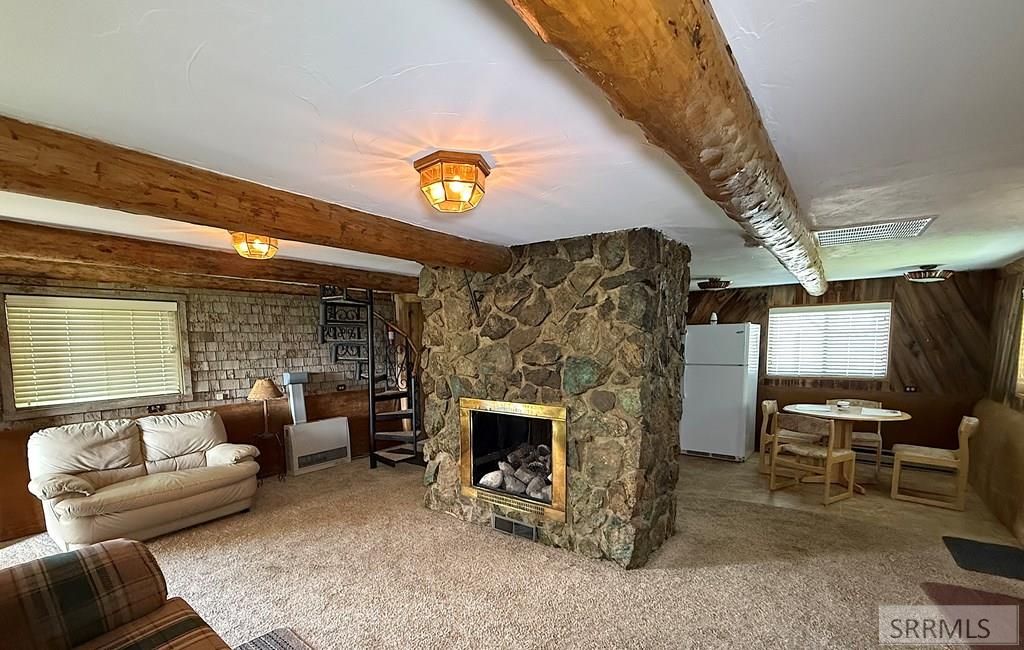 Image 6 of property listing at 501 W Pine Avenue, Mackay, ID 83251