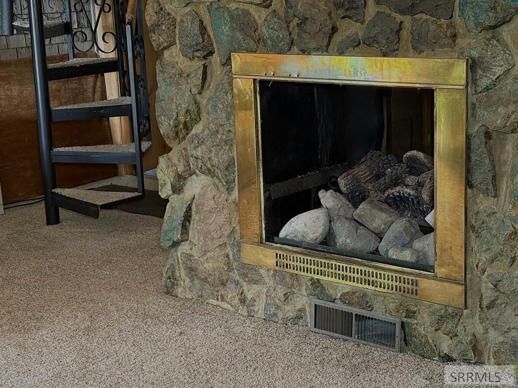 Image 8 of property listing at 501 W Pine Avenue, Mackay, ID 83251