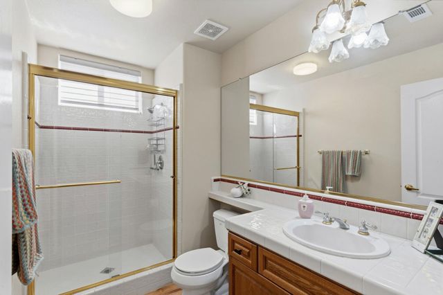 10365 N Pierpont Circle, Fresno, CA 93730