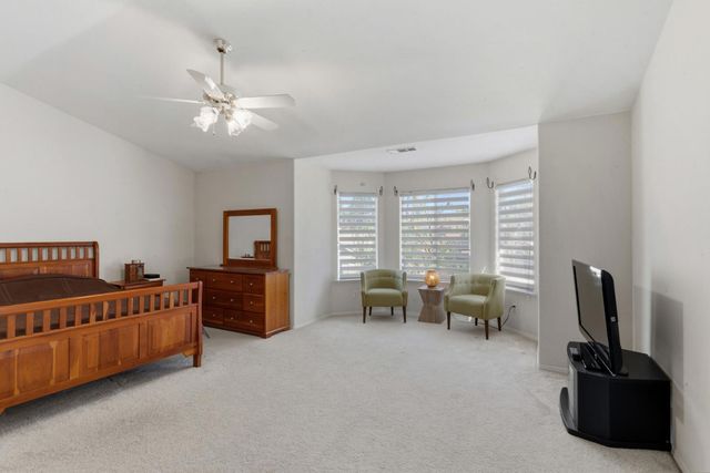 10365 N Pierpont Circle, Fresno, CA 93730