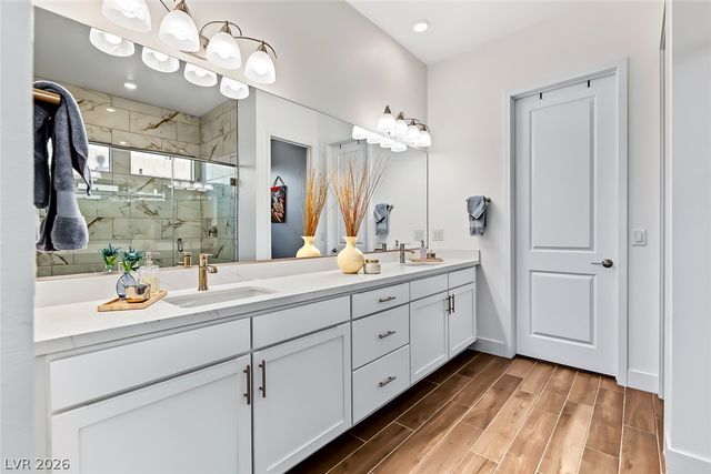 5 Barrio Alto Court, Henderson, NV 89011