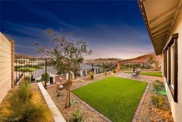 5 Barrio Alto Court, Henderson, NV 89011