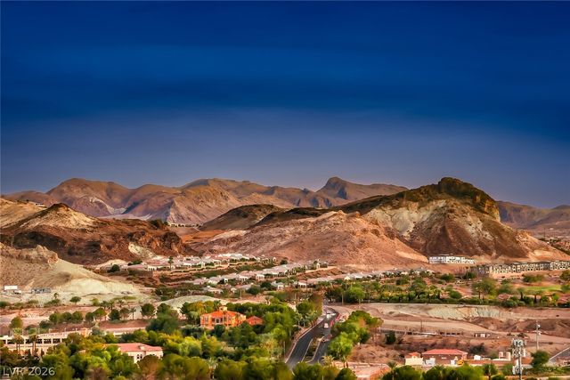 5 Barrio Alto Court, Henderson, NV 89011
