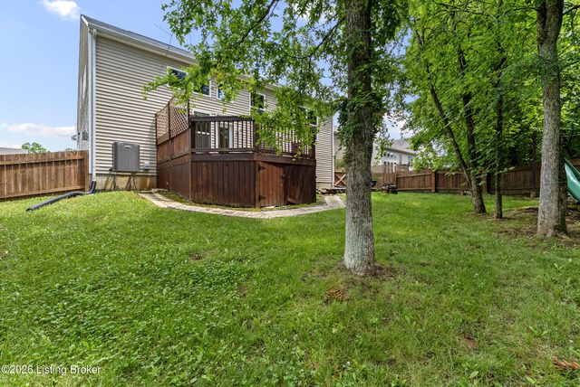 9108 Tamarack Grove Ln, Louisville, KY 40291