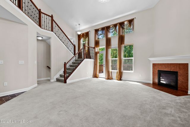 9108 Tamarack Grove Ln, Louisville, KY 40291