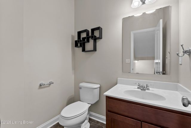 9108 Tamarack Grove Ln, Louisville, KY 40291