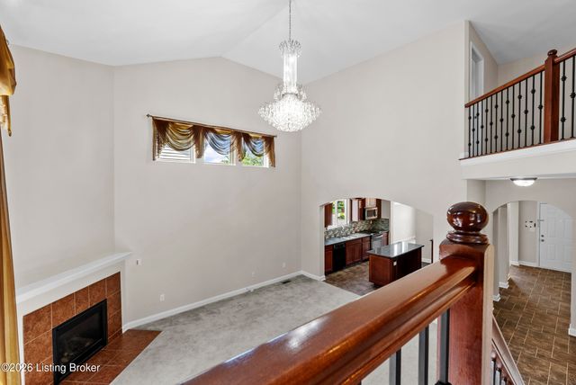 9108 Tamarack Grove Ln, Louisville, KY 40291