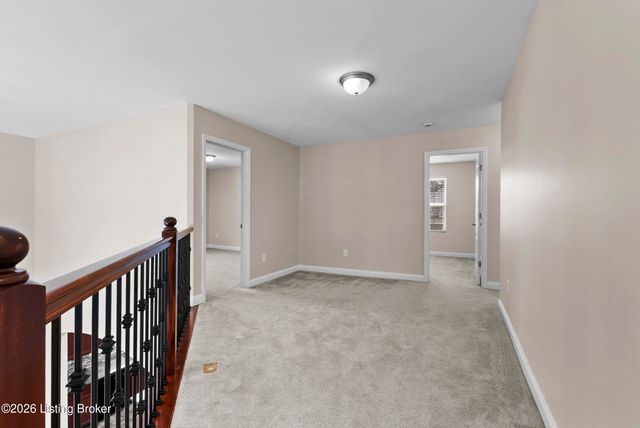 9108 Tamarack Grove Ln, Louisville, KY 40291