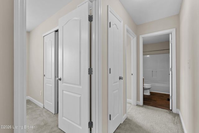 9108 Tamarack Grove Ln, Louisville, KY 40291