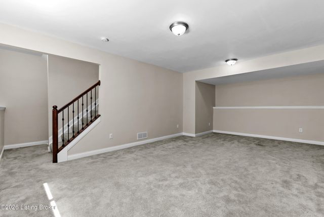 9108 Tamarack Grove Ln, Louisville, KY 40291