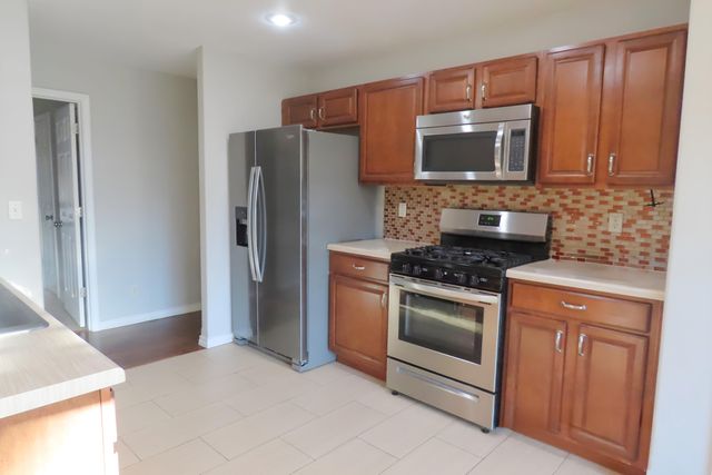 411 N Kyle Avenue, Republic, MO 65738