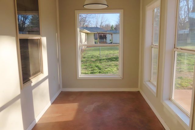 411 N Kyle Avenue, Republic, MO 65738