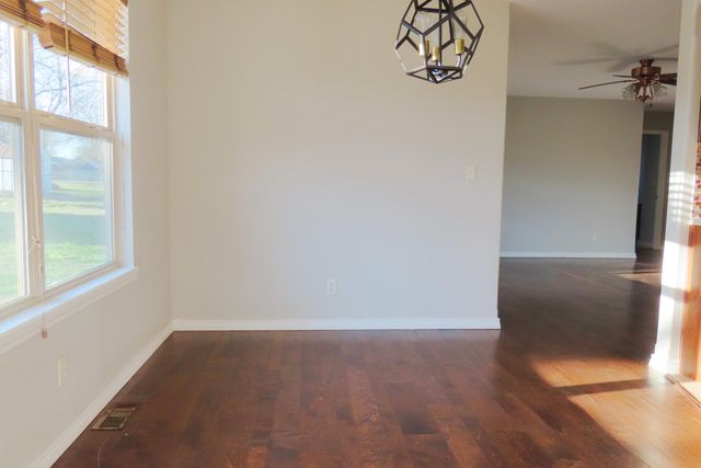 411 N Kyle Avenue, Republic, MO 65738