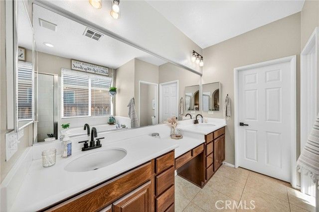 28163 Lookout Point Lane, Menifee, CA 92585