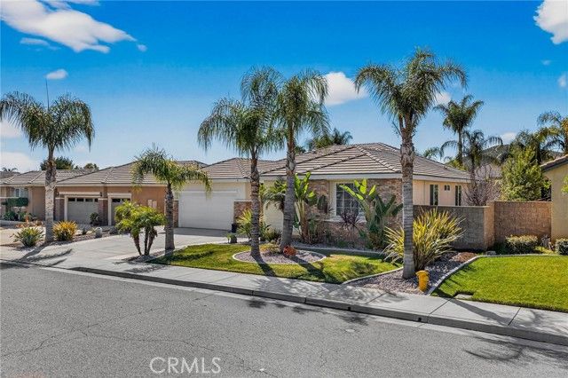 28163 Lookout Point Lane, Menifee, CA 92585