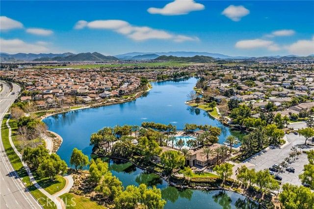28163 Lookout Point Lane, Menifee, CA 92585