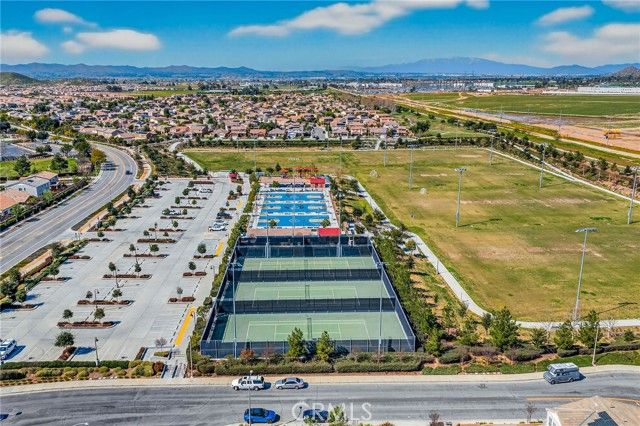 28163 Lookout Point Lane, Menifee, CA 92585