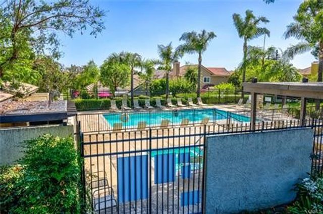 2132 Sunrise Circle, Upland, CA 91784