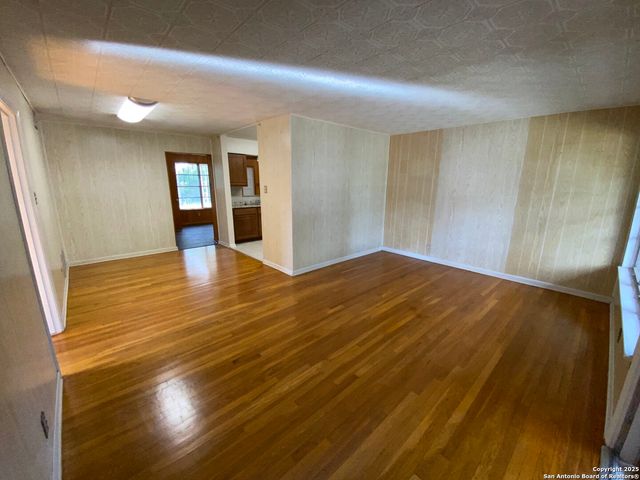 618 E Rector, San Antonio, TX 78216