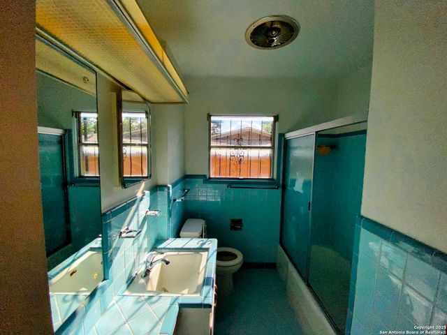 618 E Rector, San Antonio, TX 78216