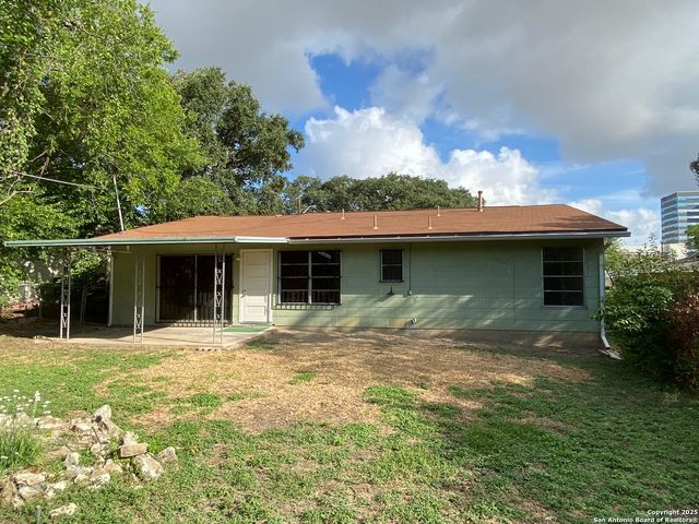618 E Rector, San Antonio, TX 78216