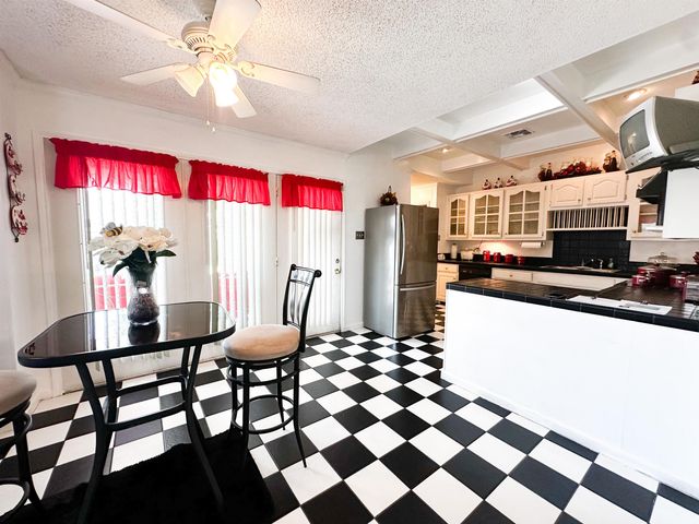 109 Rosedown Dr, Thibodaux, LA 70301