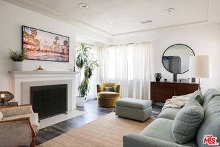 1916 W 94th Street, Los Angeles, CA 90047