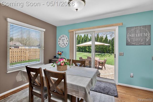1049 Yale Drive, Oxford, MI 48371