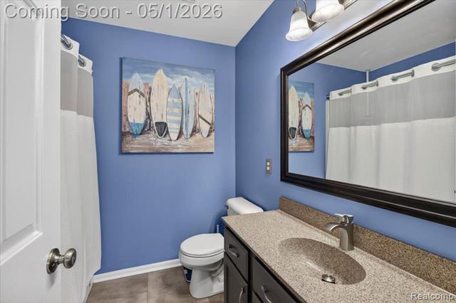 1049 Yale Drive, Oxford, MI 48371