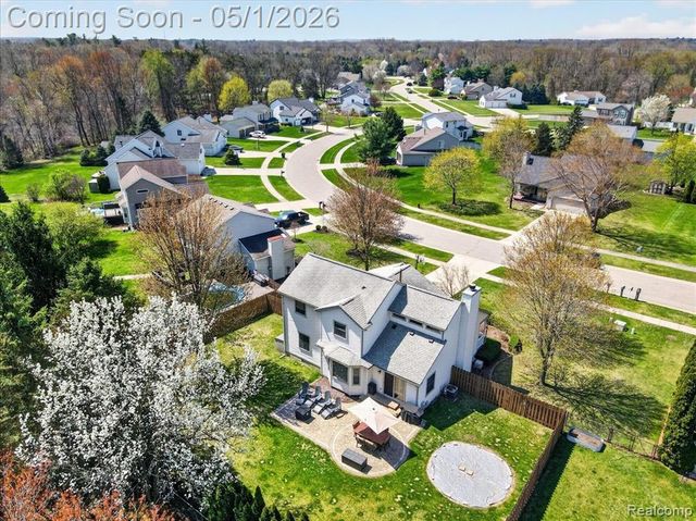 1049 Yale Drive, Oxford, MI 48371