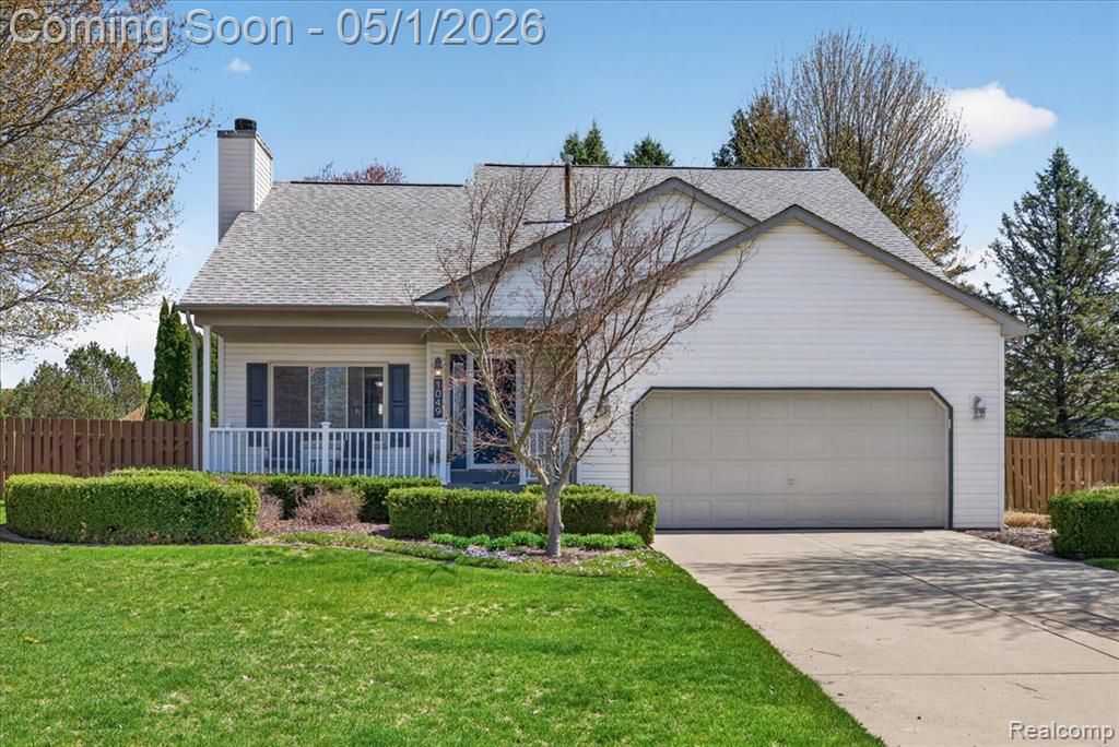 1049 Yale Drive, Oxford, MI 48371