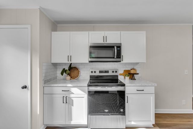 105 Sherry Ln, Dickson, TN 37055