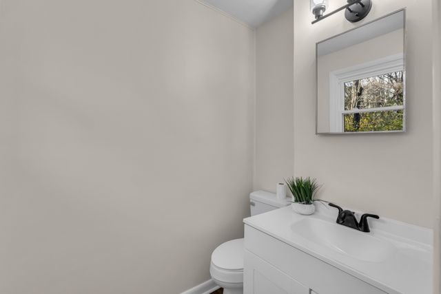 105 Sherry Ln, Dickson, TN 37055