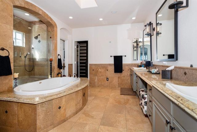 4198 Philbrook Square, San Diego, CA 92130
