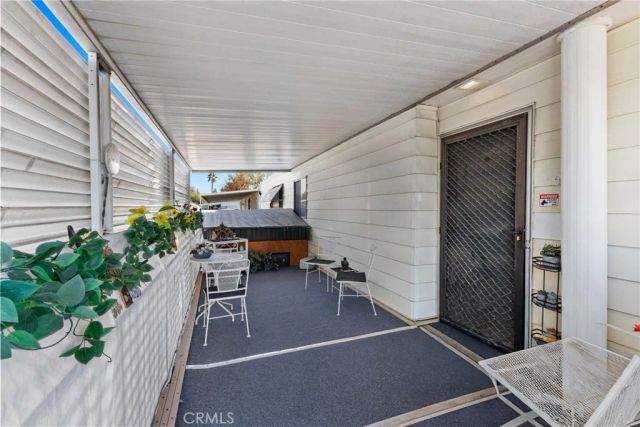 9391 California Ave 32, Riverside, CA 92503