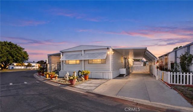 9391 California Ave 32, Riverside, CA 92503