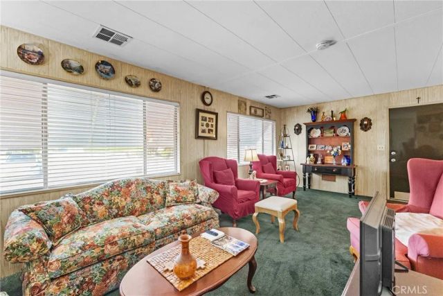 9391 California Ave 32, Riverside, CA 92503