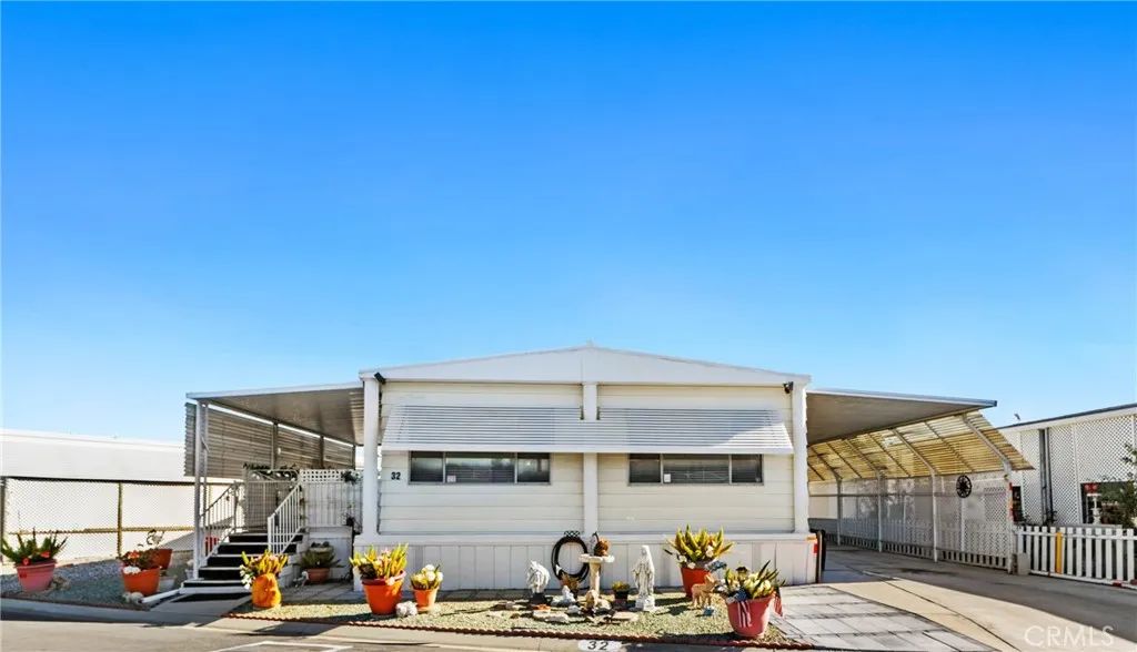 9391 California Ave 32, Riverside, CA 92503