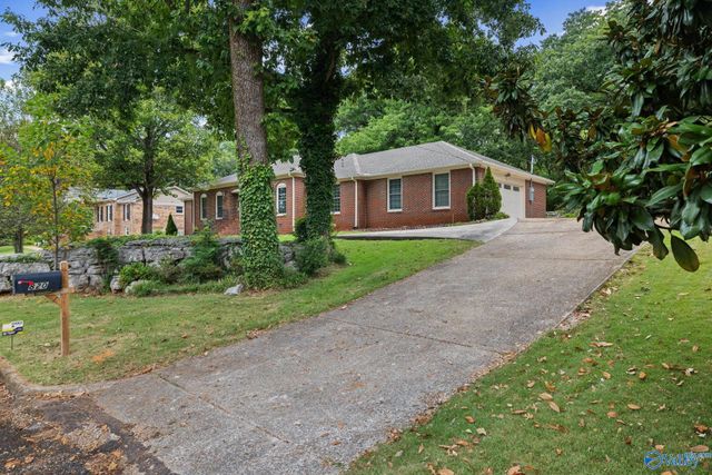 820 Tannahill Drive, Huntsville, AL 35802