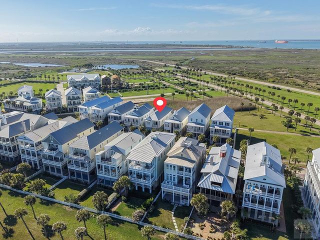 2622 E Seaside Drive, Galveston, TX 77550