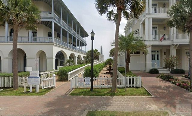 2622 E Seaside Drive, Galveston, TX 77550