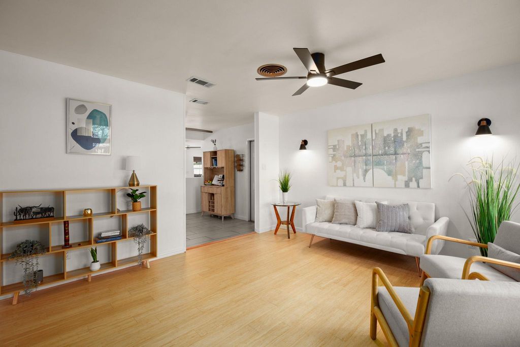 6304 Peggy ST, Austin, TX 78723