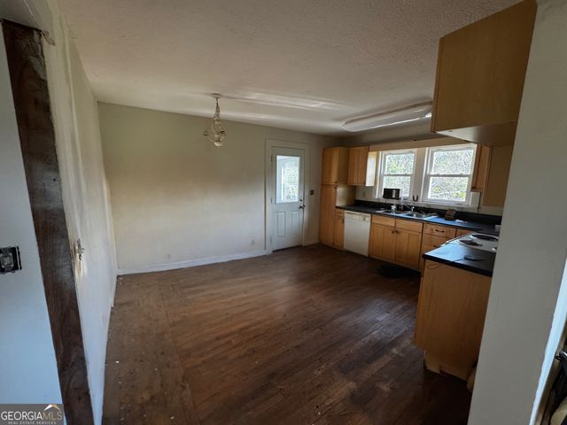 118 Lazy B Drive, Hartwell, GA 30643