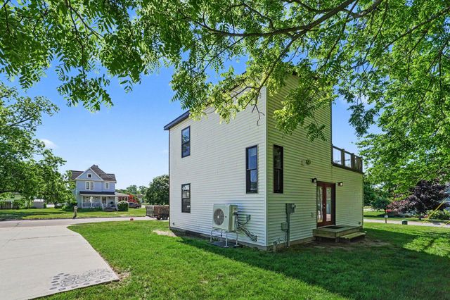 9740 Maple Street, Bridgman City, MI 49106
