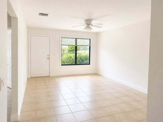 9202 E Highland Pines Boulevard, Palm Beach Gardens, FL 33418